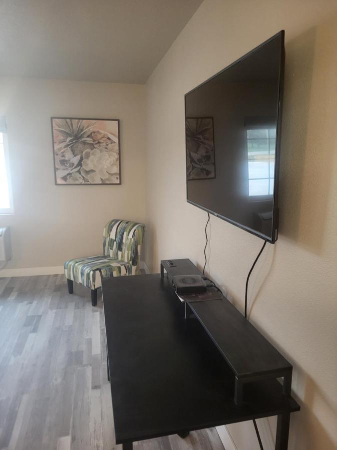 Waverly Red Fox Inn And Suites מראה חיצוני תמונה