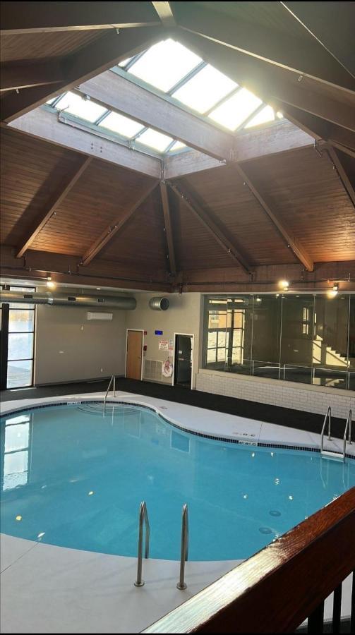 Waverly Red Fox Inn And Suites מראה חיצוני תמונה